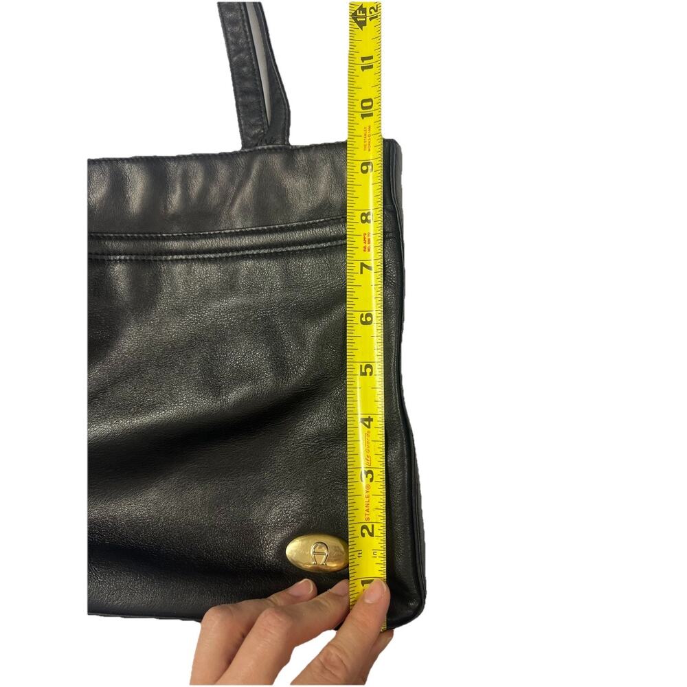 Vintage Genuine Leather Crossbody Purse By Etienne Aigner Black Classic Handbag - Picture 9 of 10